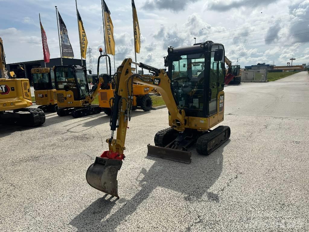 CAT 301.8 Mini kotrók < 7t
