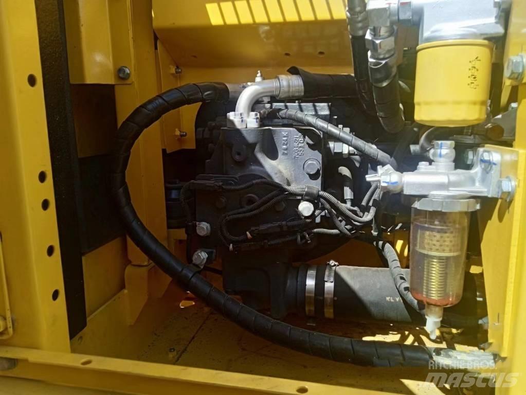 Komatsu PC130-7 Lánctalpas kotrók