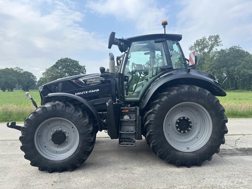 Deutz-Fahr 7250TTV Traktorok