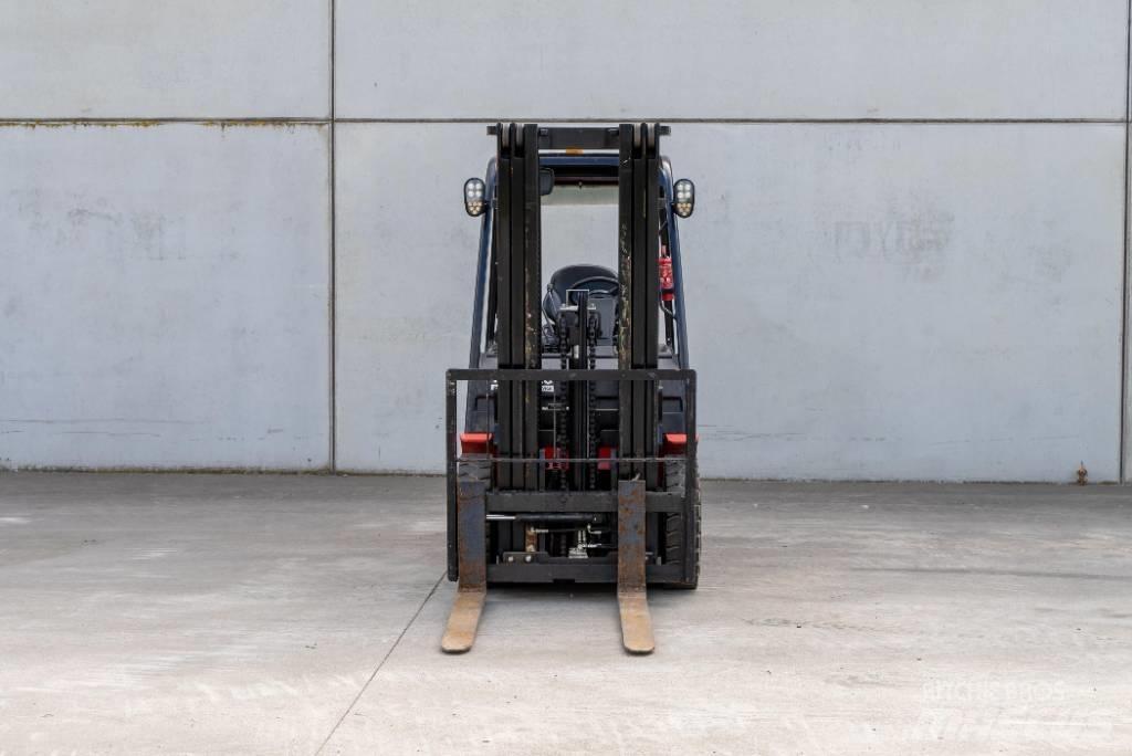 Manitou MI 25 D Dízel targoncák