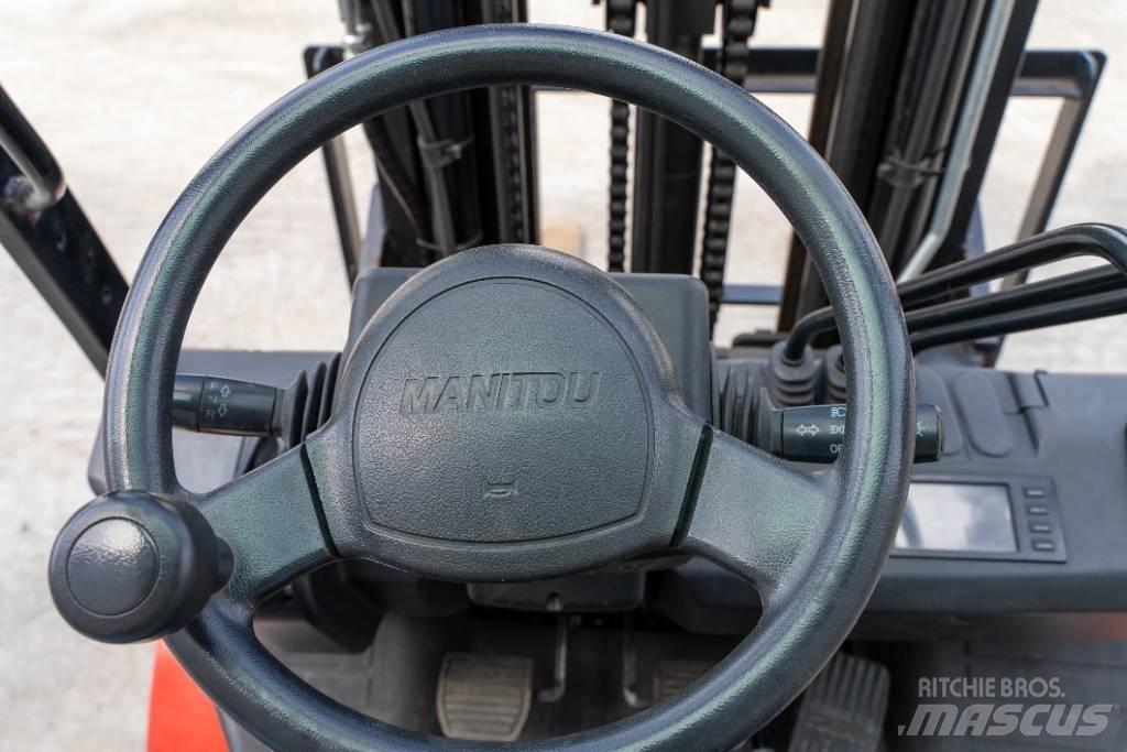 Manitou MI 25 D Dízel targoncák