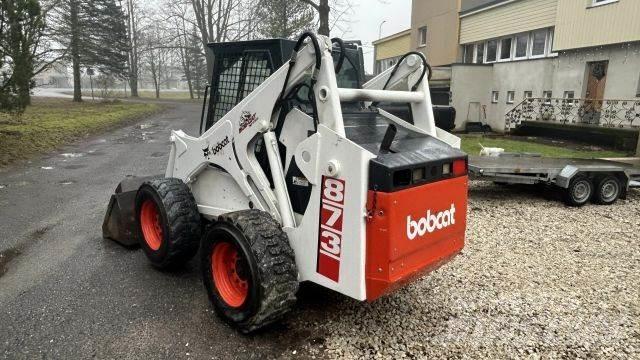 Bobcat 873 Kompaktrakodók