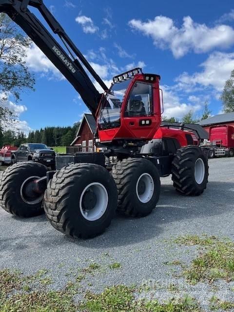 Komatsu 951 Betakarítók