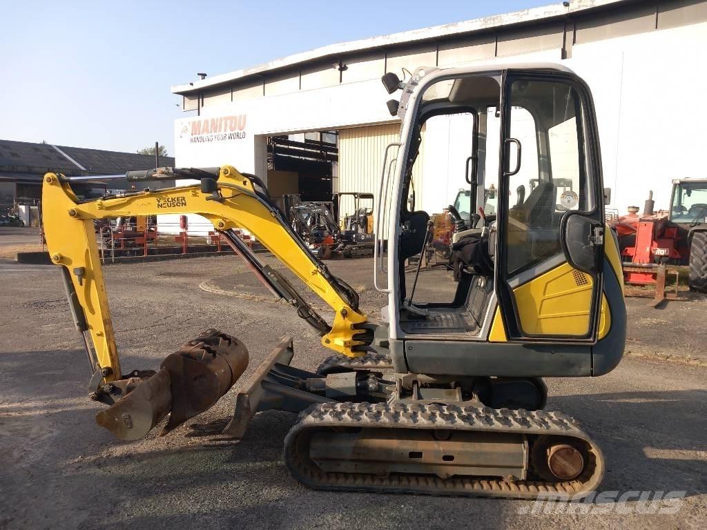 Neuson ET24 Lánctalpas kotrók