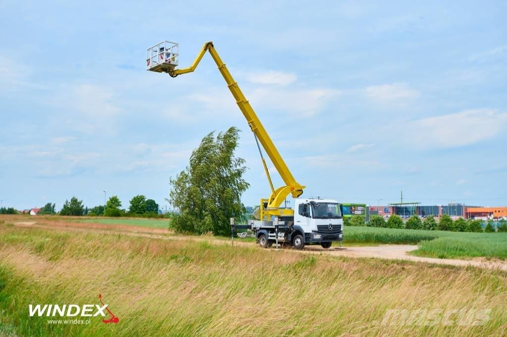 Palfinger P 300 KS Teherautóra szerelt emelők és állványok