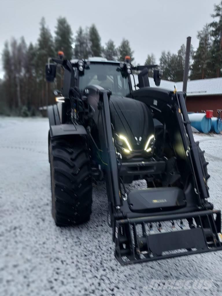 Valtra T 235 Traktorok
