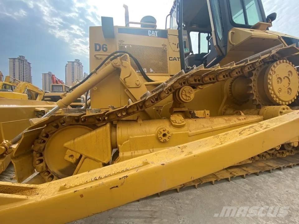 CAT D6R lánctalpas dózerek