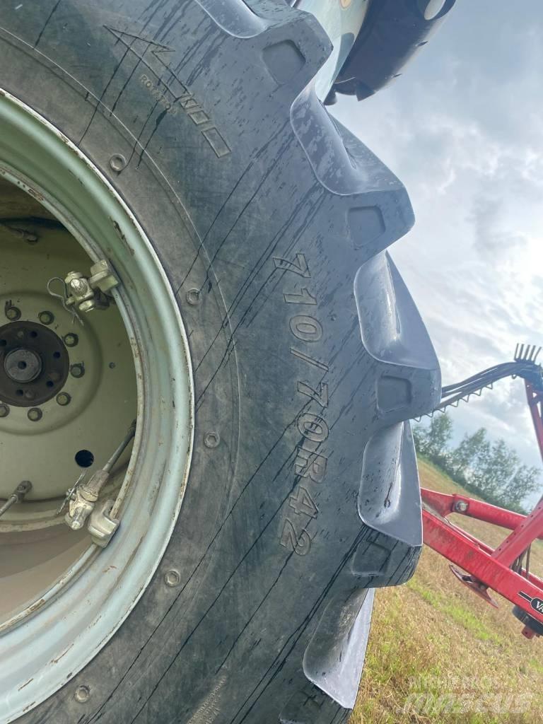 Versatile 310 Traktorok