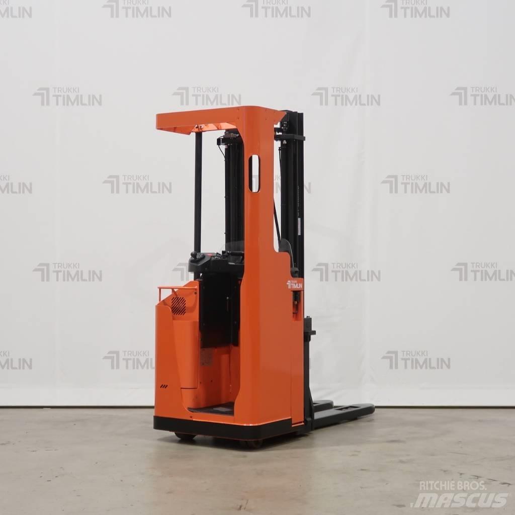 Toyota SSE135 Elektromos gyalogkíséretű targoncák