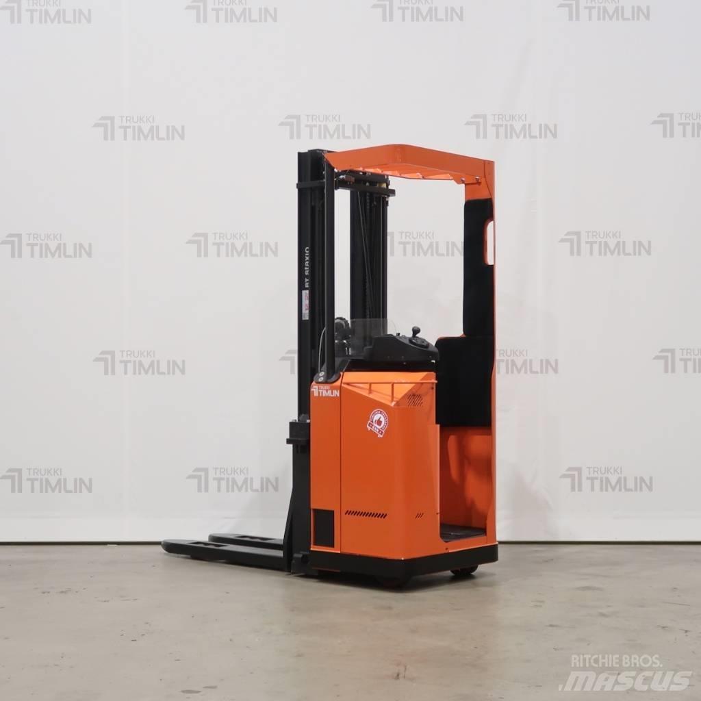 Toyota SSE135 Elektromos gyalogkíséretű targoncák