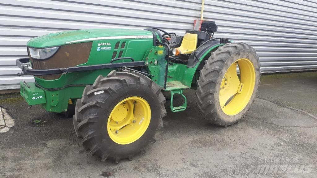 John Deere 5075GL Traktorok