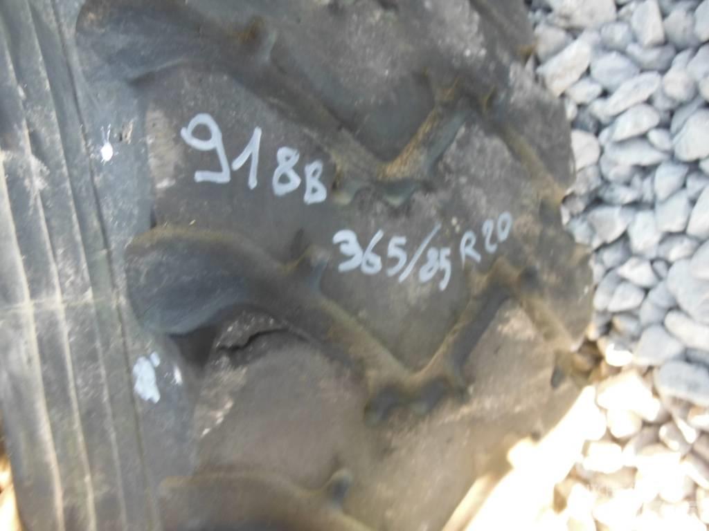 Michelin 365/85R20 Gumiabroncsok, kerekek és felnik