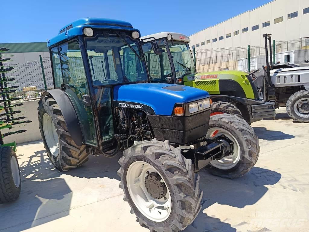 New Holland TN90FC Traktorok