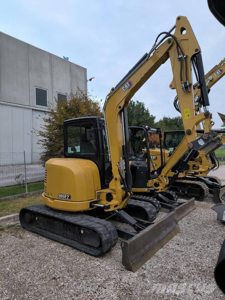 CAT 305E2 CR Mini kotrók < 7t