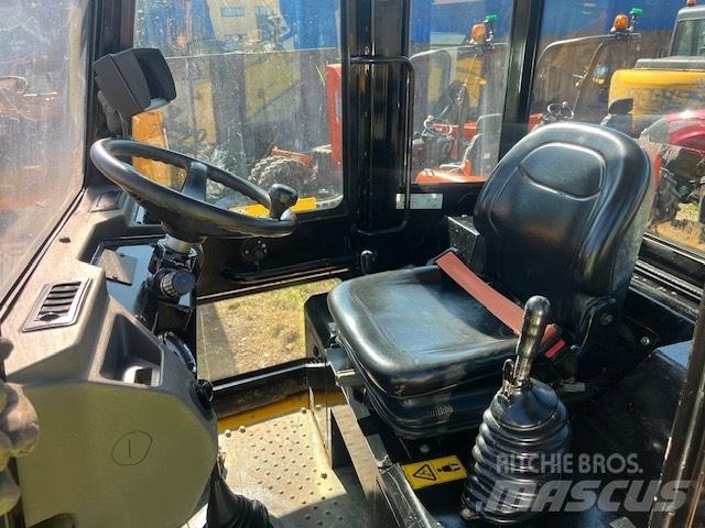 JCB 9FT Mezei dömperek