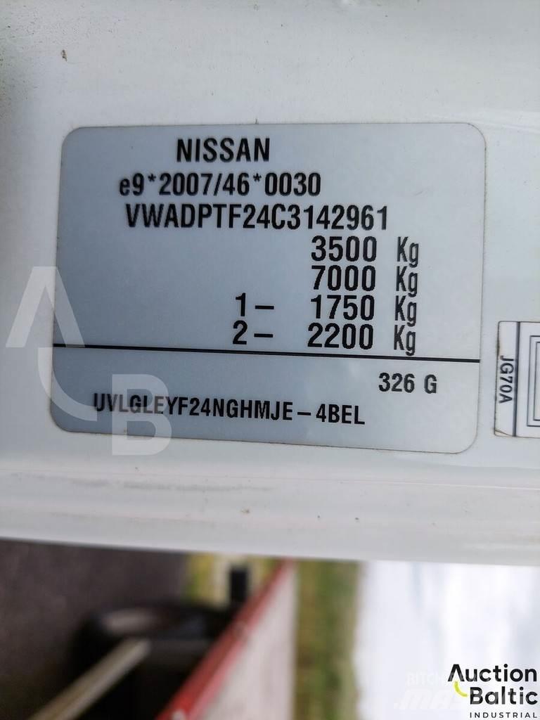 Nissan Cabstar Kis teherszállító/Platós kocsi