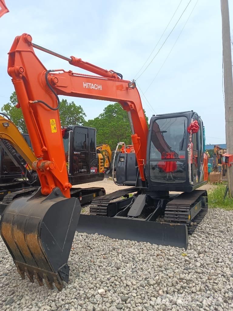 Hitachi ZX 70 Lánctalpas kotrók