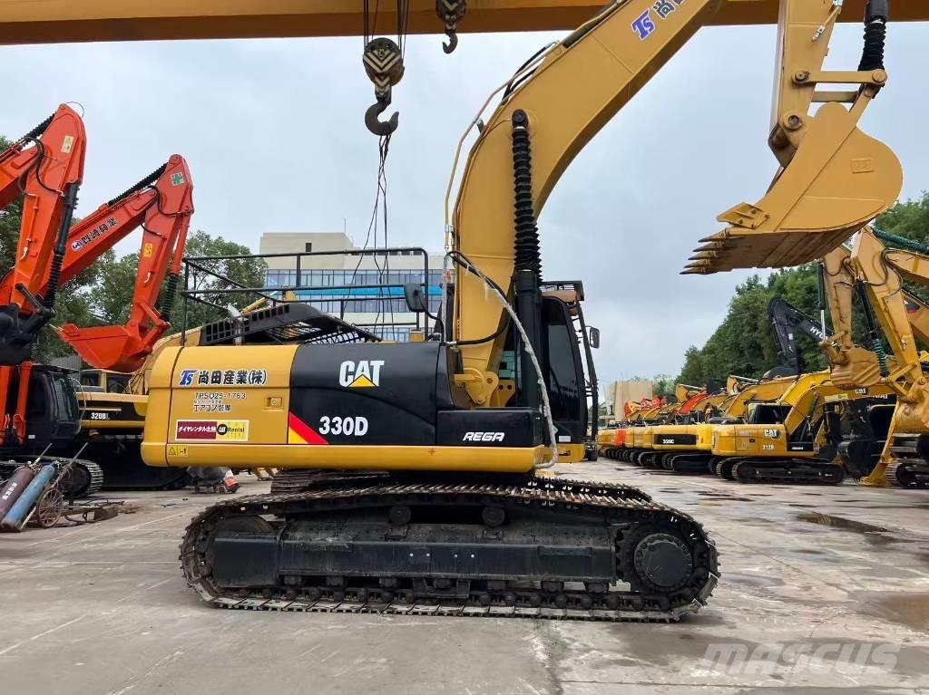 CAT 330D2 Lánctalpas kotrók
