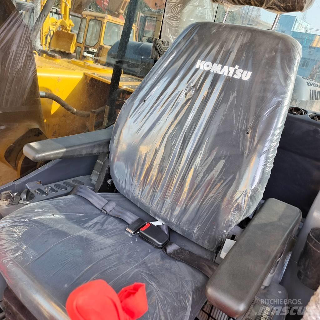 Komatsu PC 200-8N1 Lánctalpas kotrók