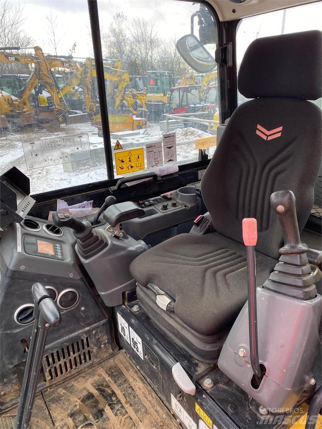 Yanmar SV60 Mini kotrók < 7t