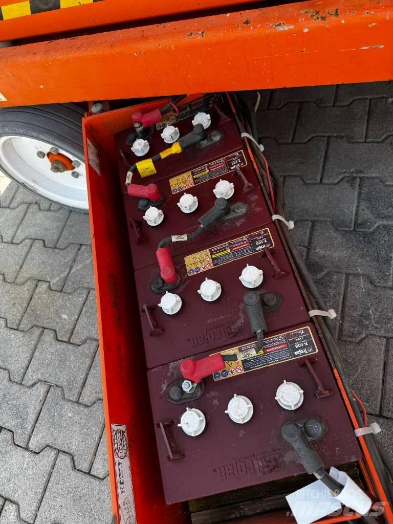 SkyJack SJIII 4632 Ollós emelők