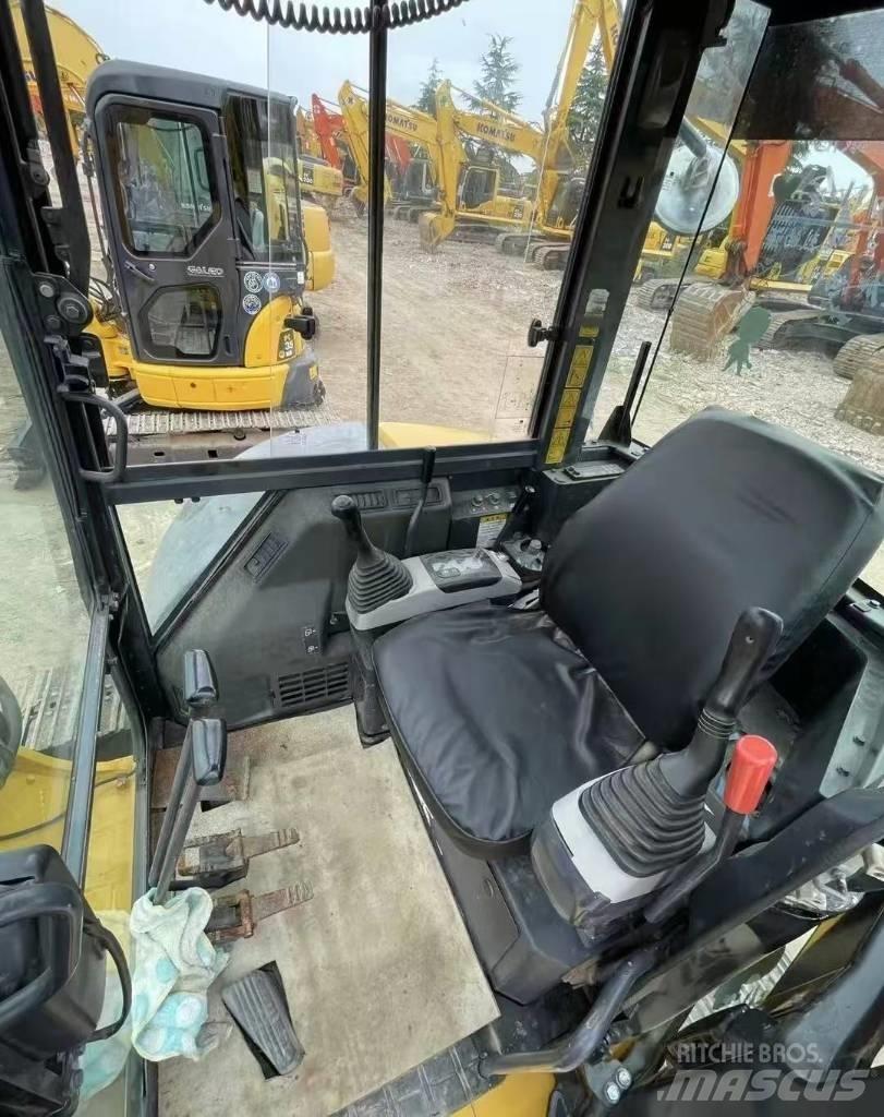 Komatsu PC 55 Mini kotrók < 7t