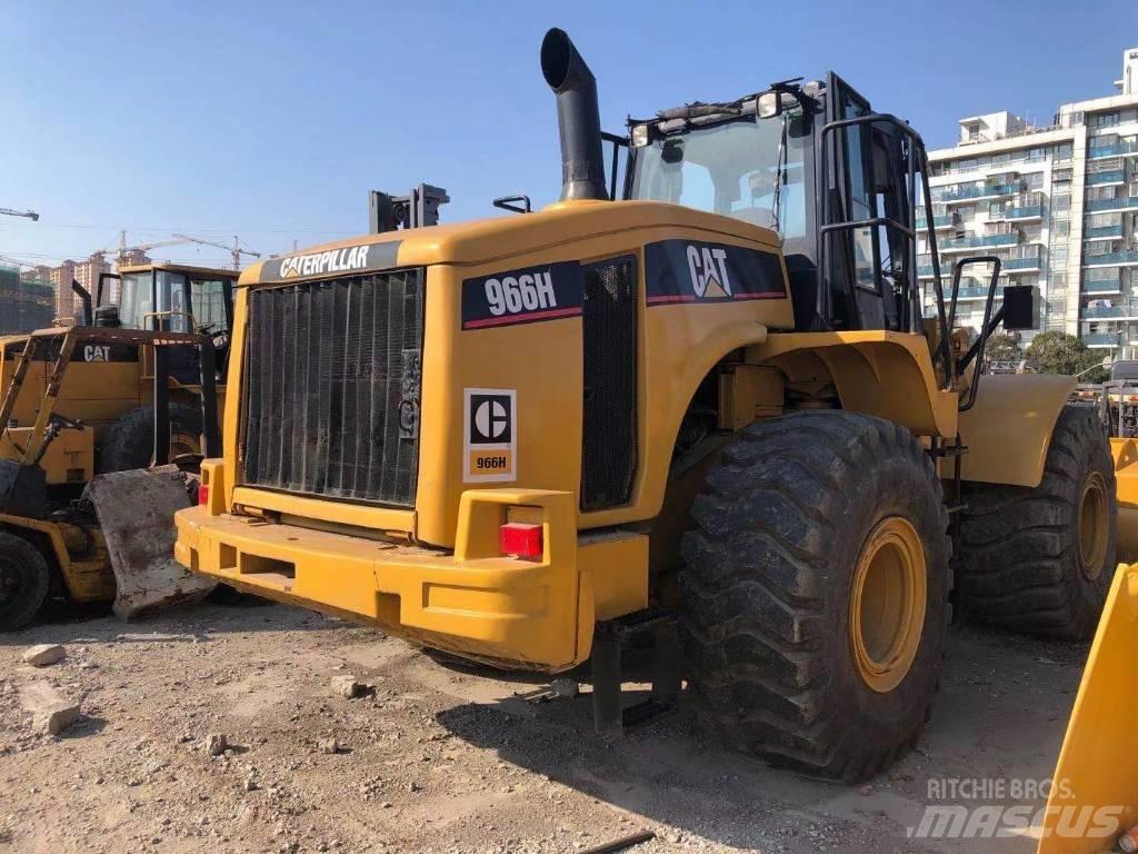 CAT 966 H Gumikerekes homlokrakodók