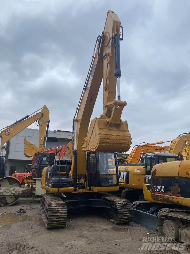 CAT 326 D2L Lánctalpas kotrók
