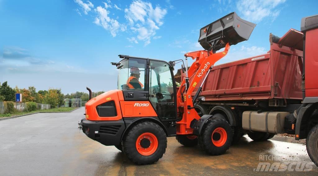 Kubota R 090 Gumikerekes homlokrakodók