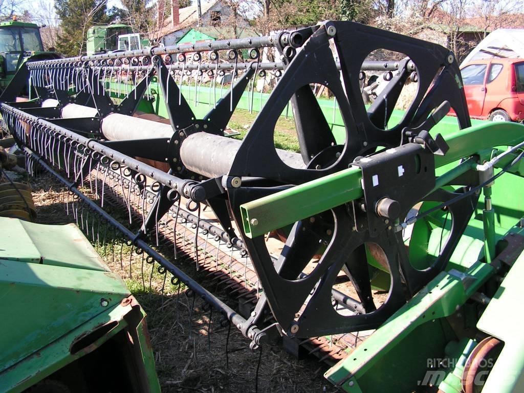 John Deere 618 R Kombájn adapterek