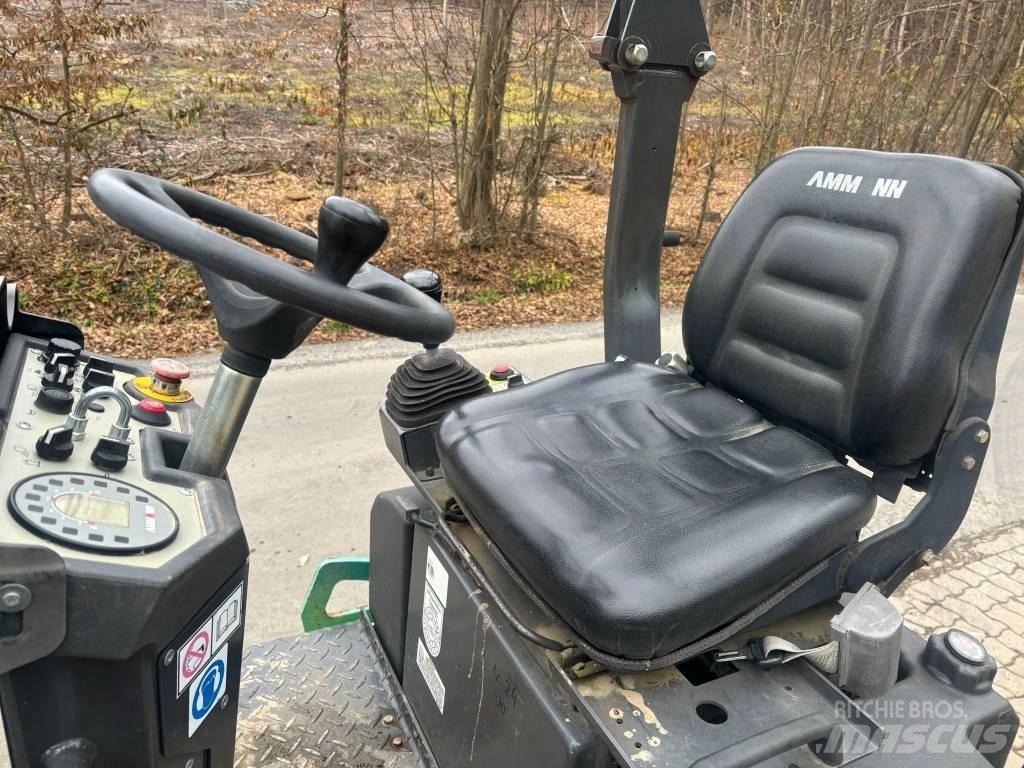 Ammann ARX 23 Ikerdobos hengerek