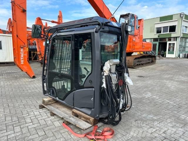Hitachi ZX-LC-5B Vezetőfülke és belső tartozékok