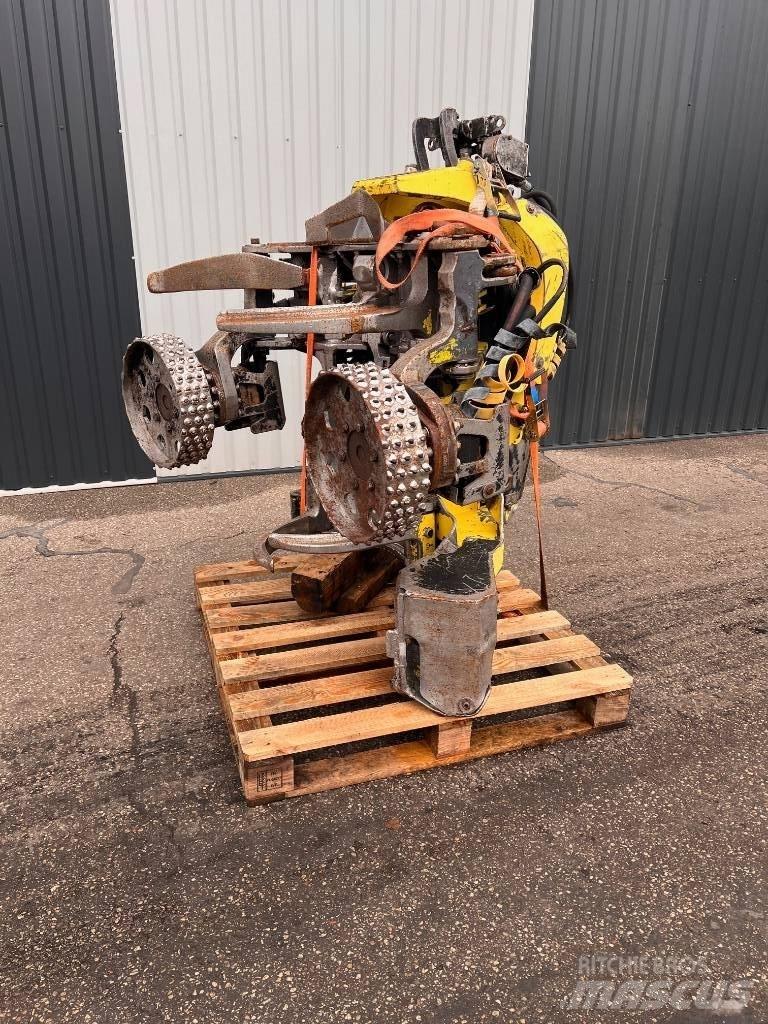 John Deere H 480 Betakarító fejek