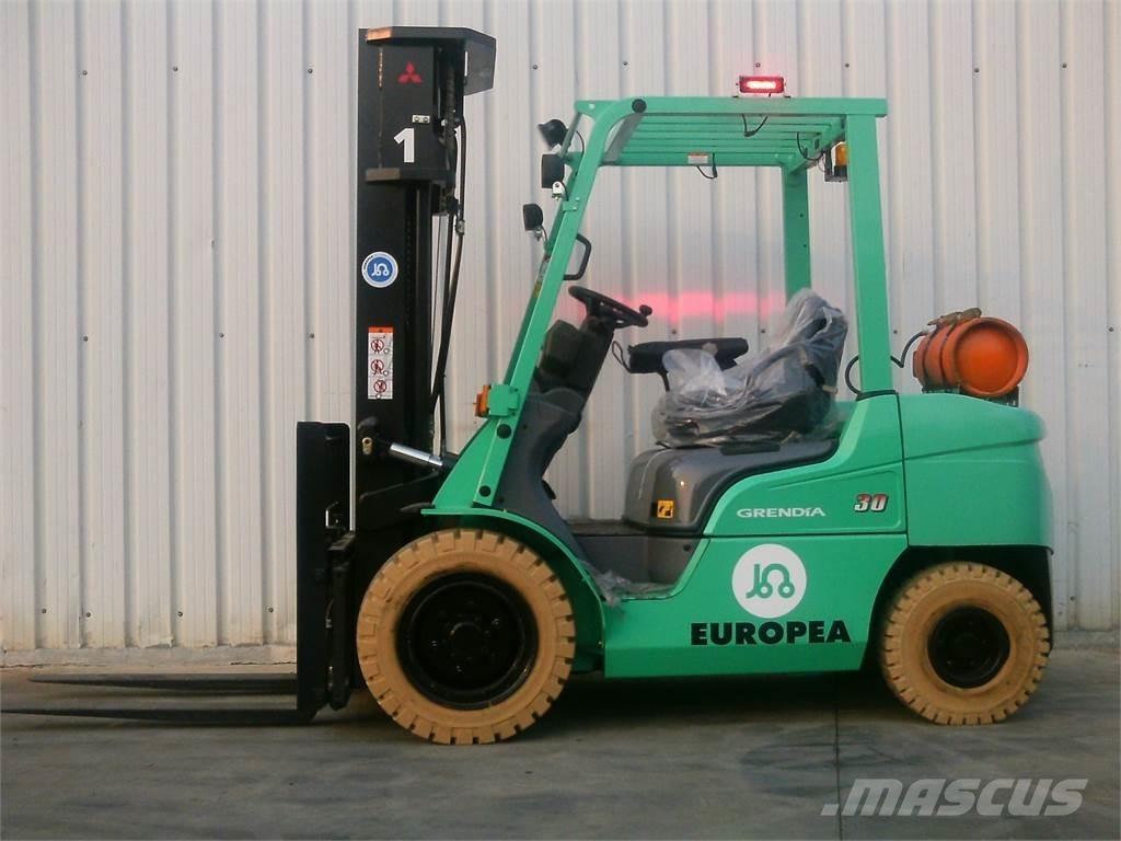 Mitsubishi FG30NTD Gázüzemű targoncák