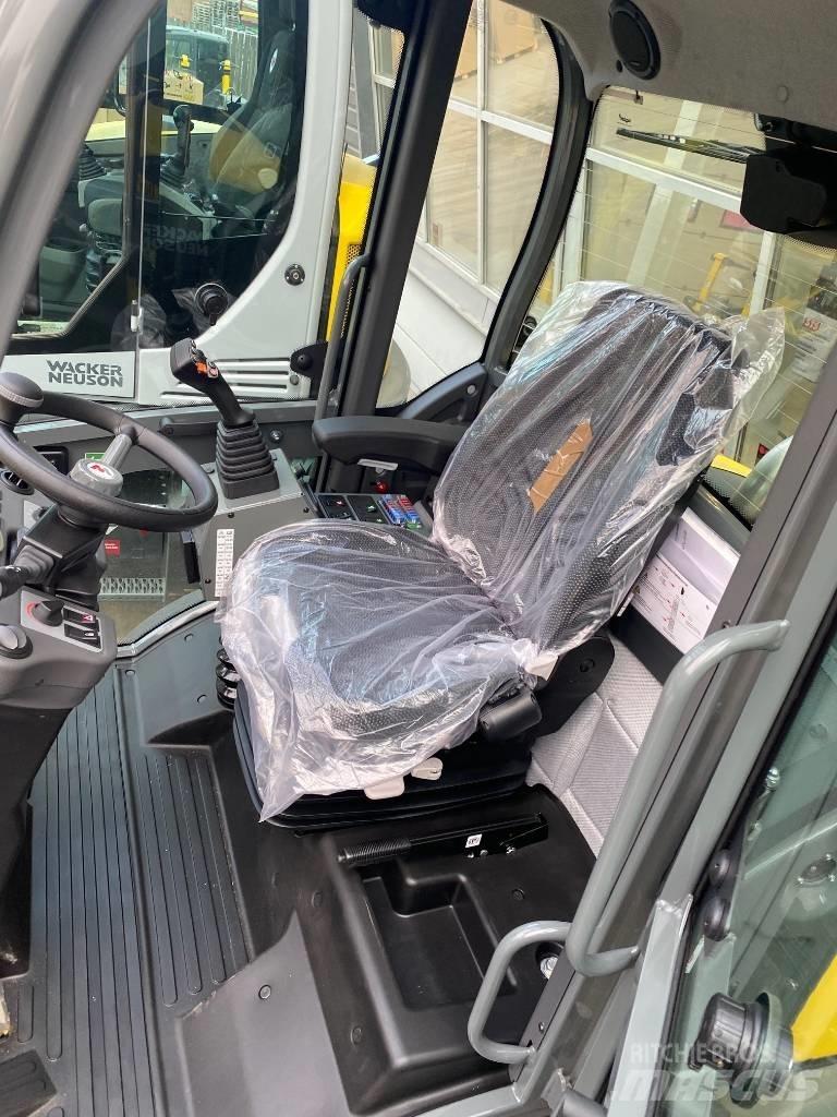 Wacker Neuson WL 52 Gumikerekes homlokrakodók