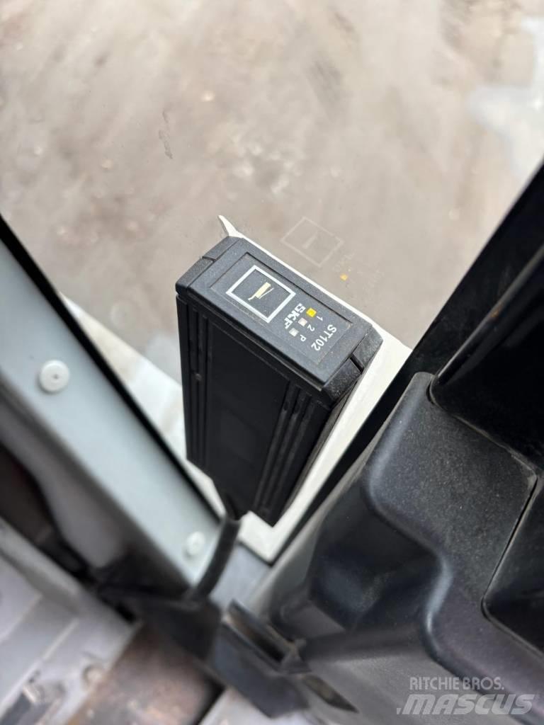 CAT 320EL Lánctalpas kotrók