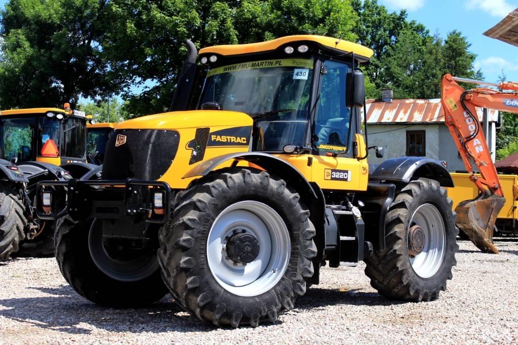 JCB Fastrac 3220-65 Traktorok