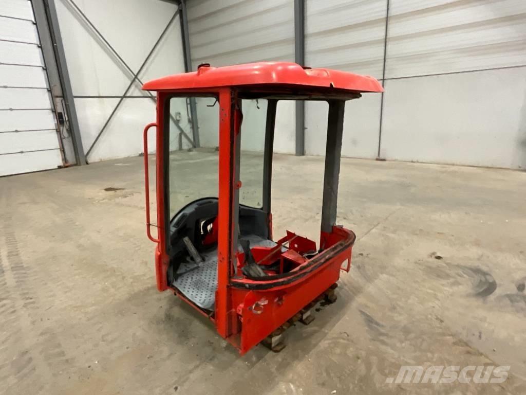 Volvo L 30 B Vezetőfülke és belső tartozékok