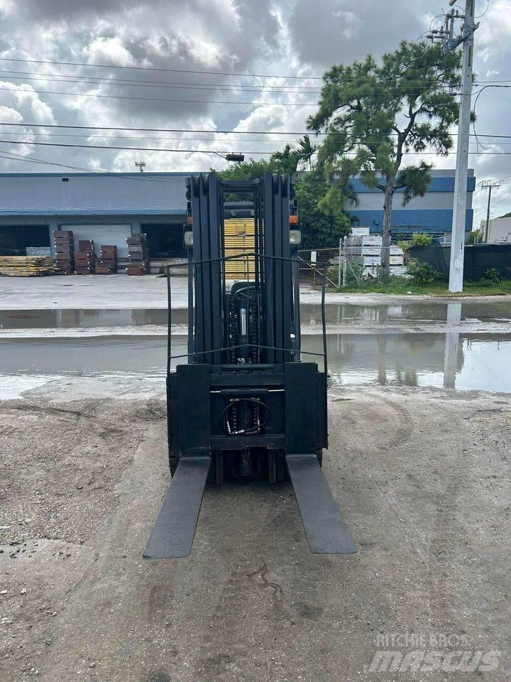 TCM FCG30T7T Konténerszállítók