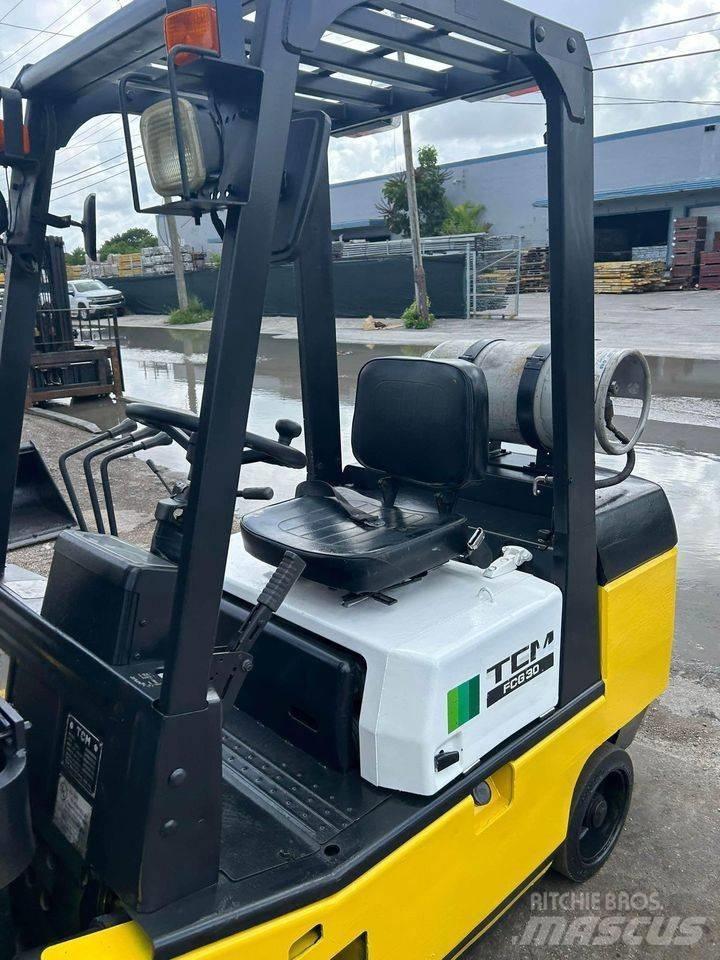 TCM FCG30T7T Konténerszállítók