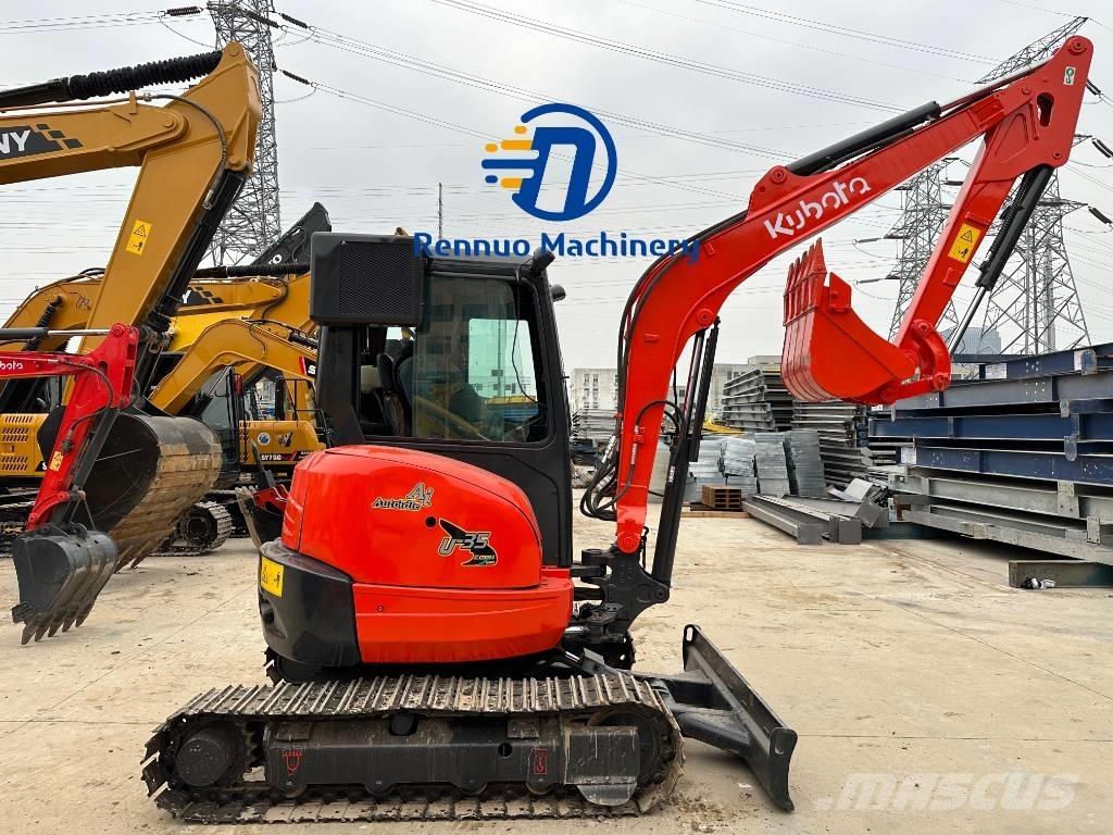 Kubota U 35 Mini kotrók < 7t