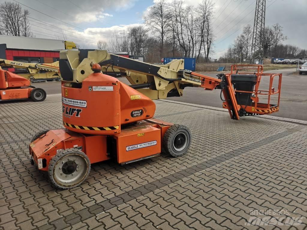 JLG E 400 AJPN Karos emelők