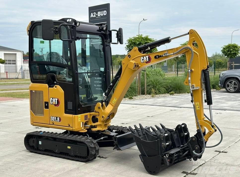 CAT 301.8 Mini kotrók < 7t