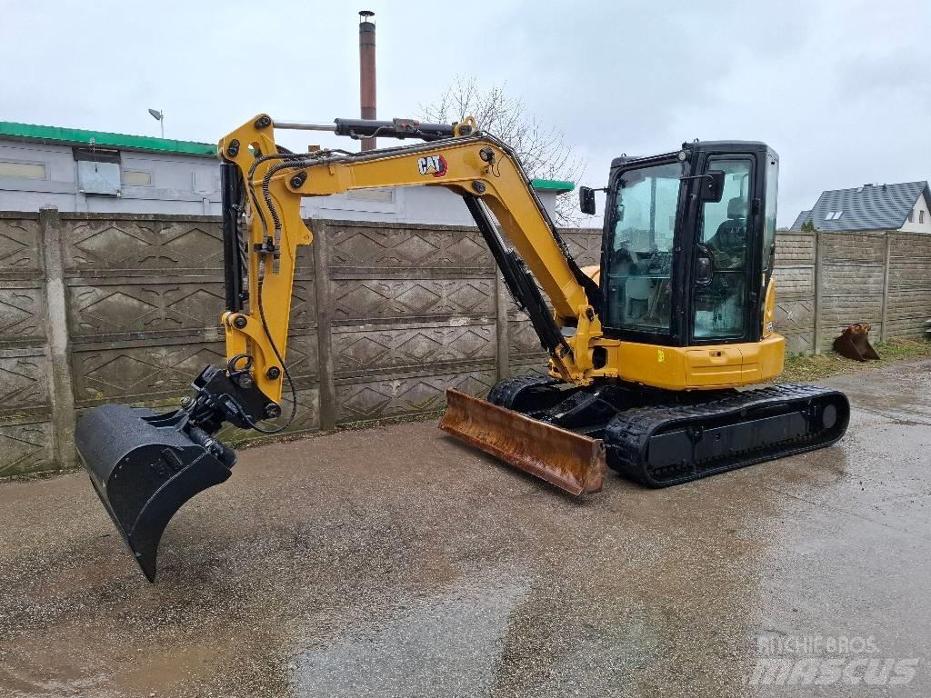 CAT 305 E2 Mini kotrók < 7t