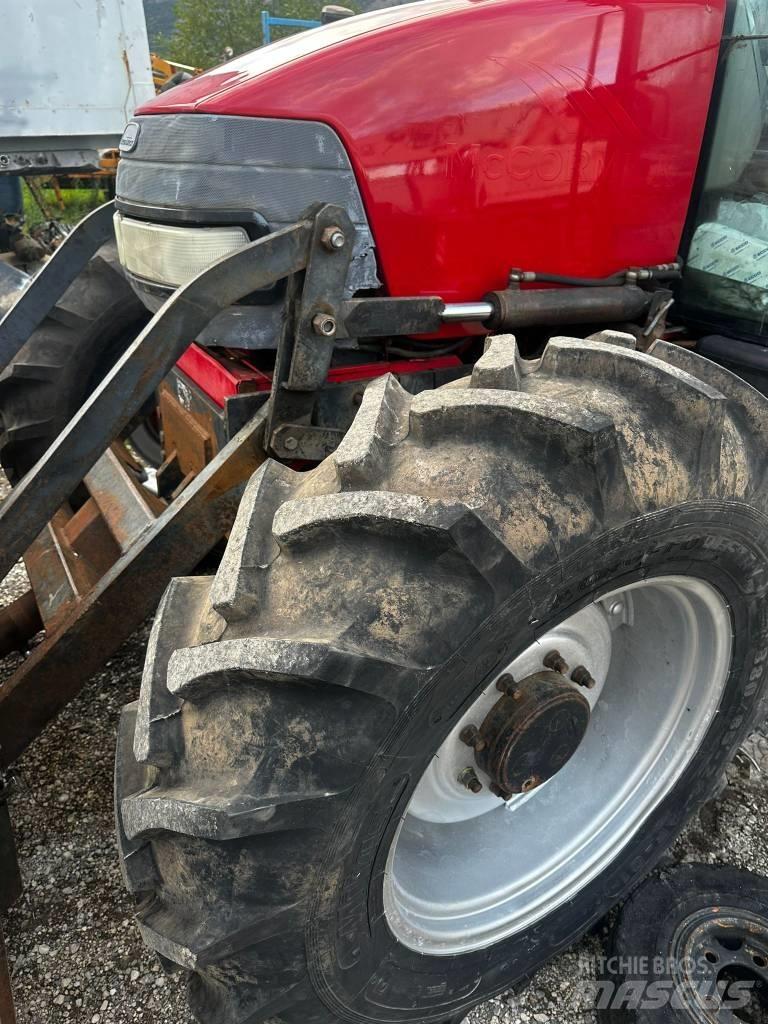 McCormick MC 100 Y Traktorok