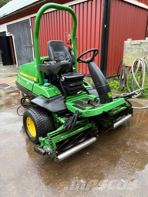 John Deere 7200 A Golfpálya fűnyírók