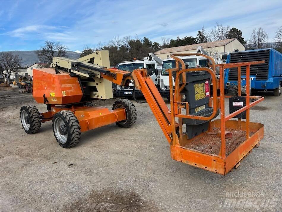 JLG 340 AJ Karos emelők