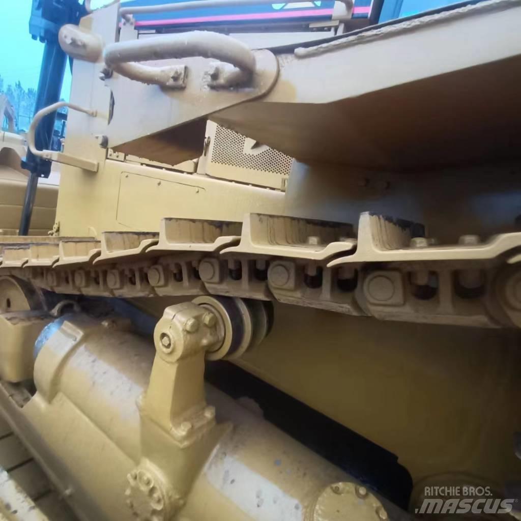 CAT D 6 H Gréderek