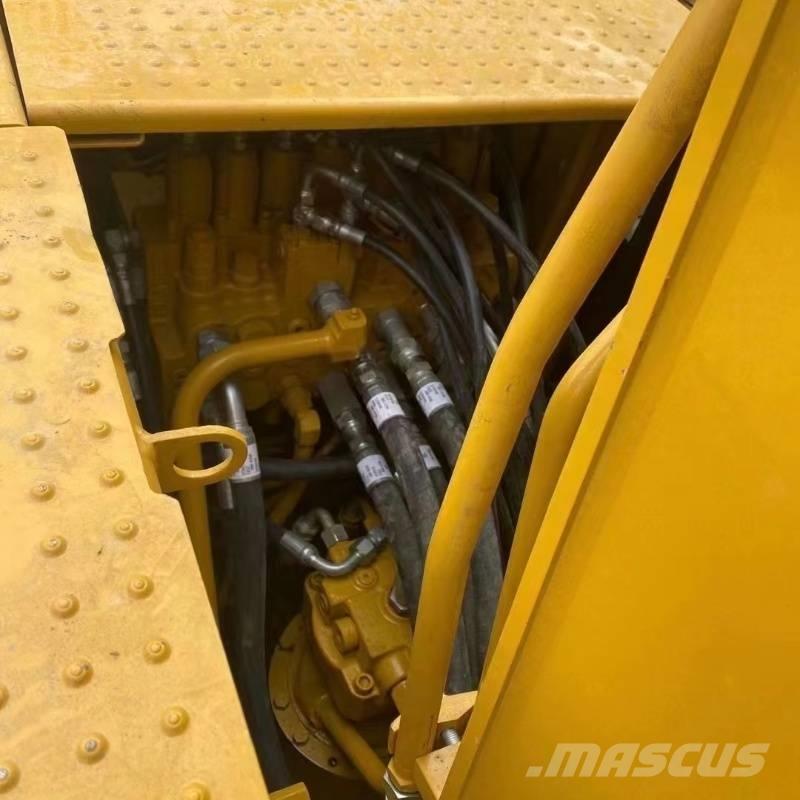 CAT 312 Lánctalpas kotrók