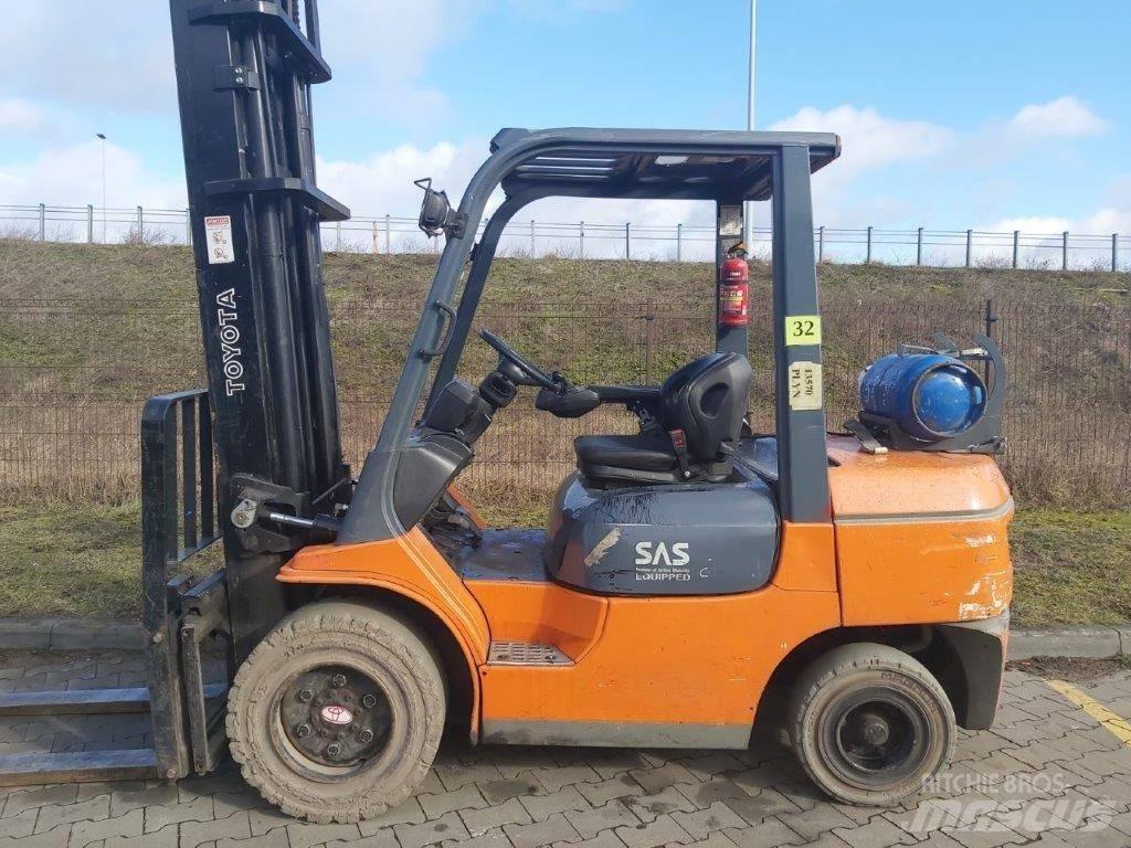 Toyota 7FG35 Gázüzemű targoncák